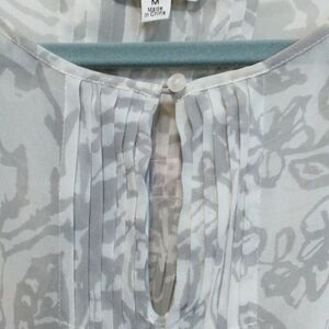 CAbi White and Light Gray Printed Pleated Keyhole Blouse